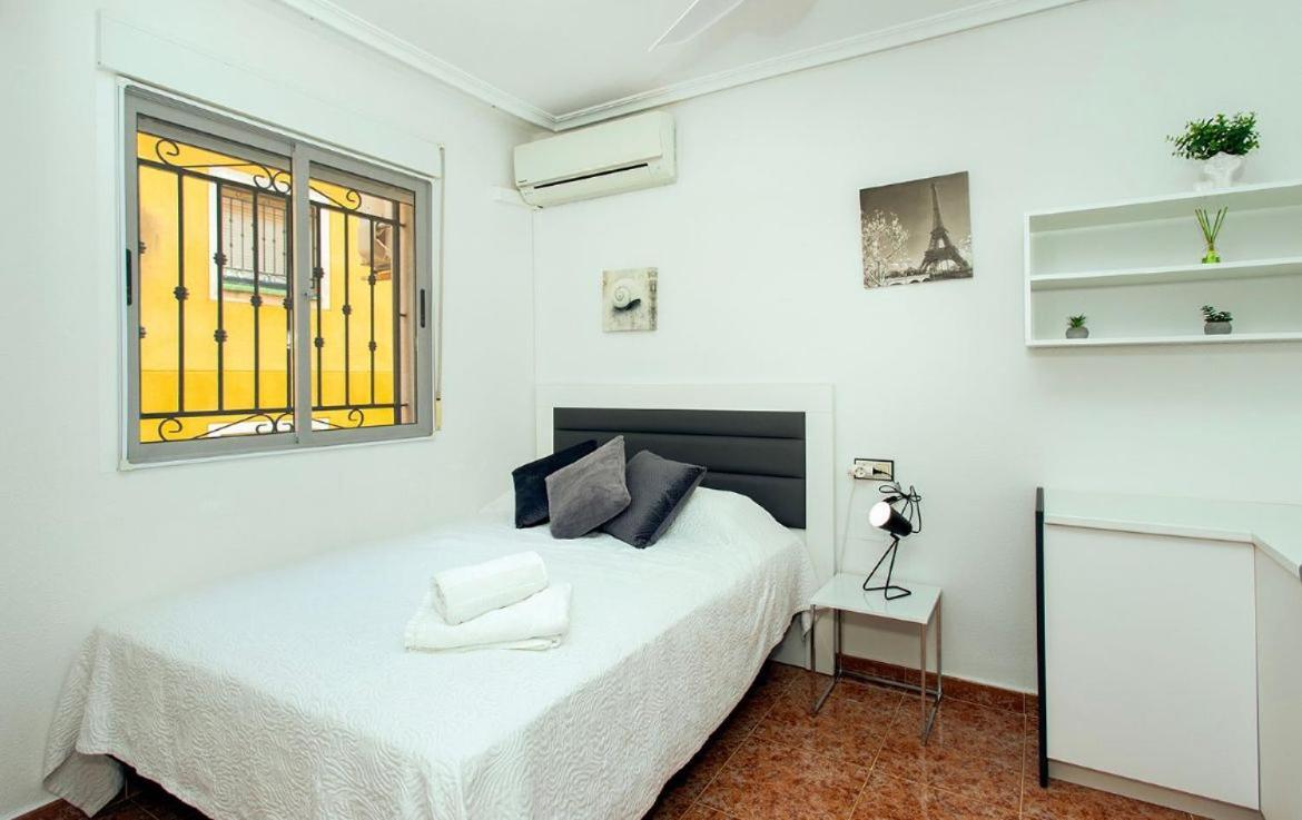 Bungalow La Herrada Los Montesinos Eksteriør bilde